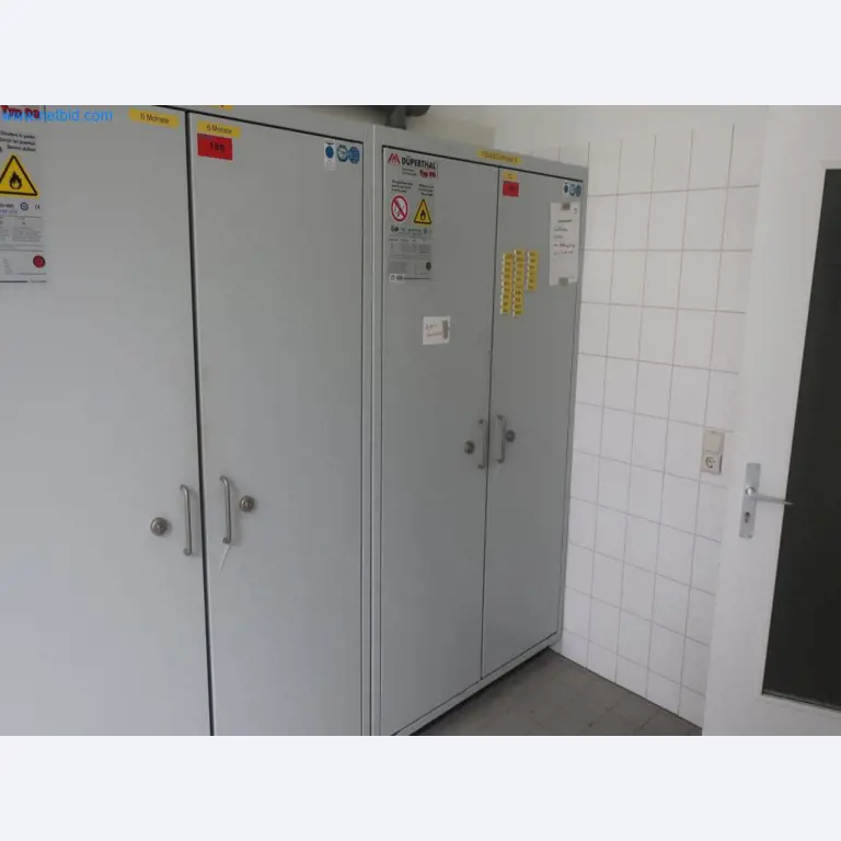 Zakłady produkcji i magazynowania mineralnych produktów olejowych, jak również surowców i produktów gotowych do produkcji smarów.-1