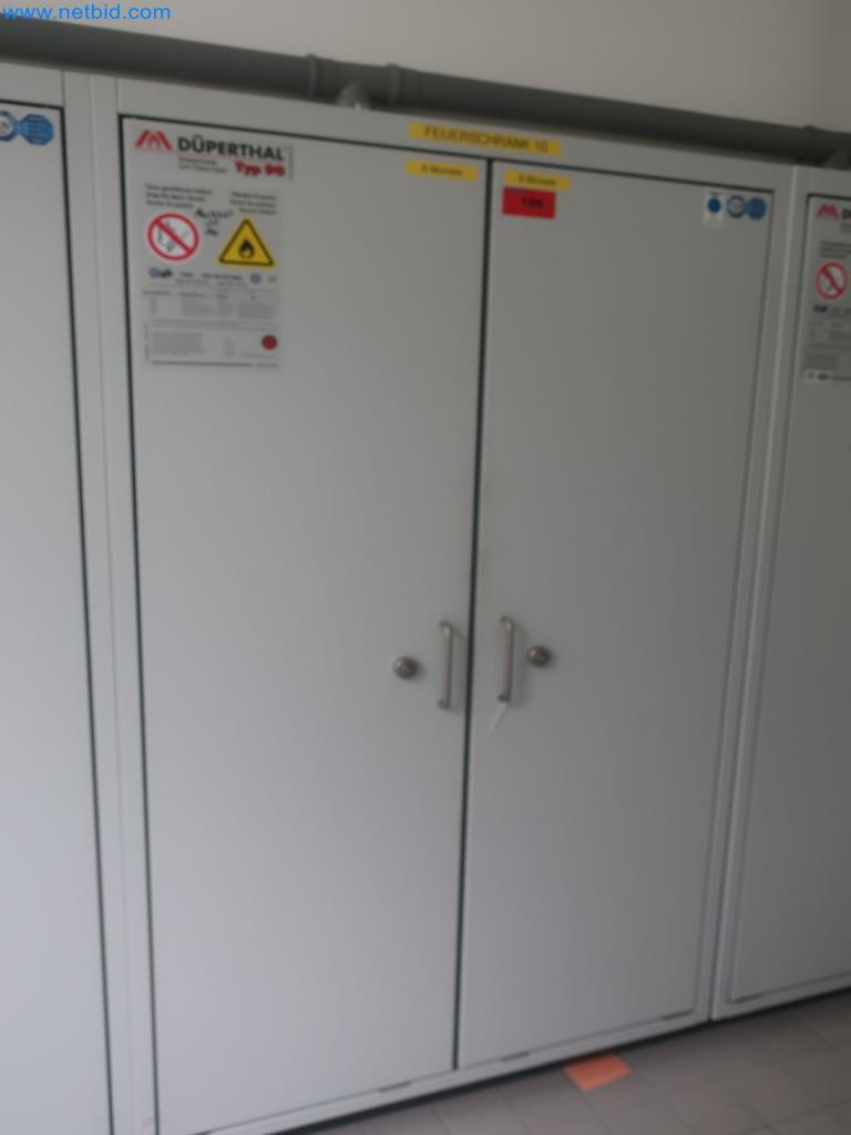 Plantas de producción y almacenamiento de productos derivados del petróleo, así como de insumos y productos acabados para la fabricación de lubricantes.-3