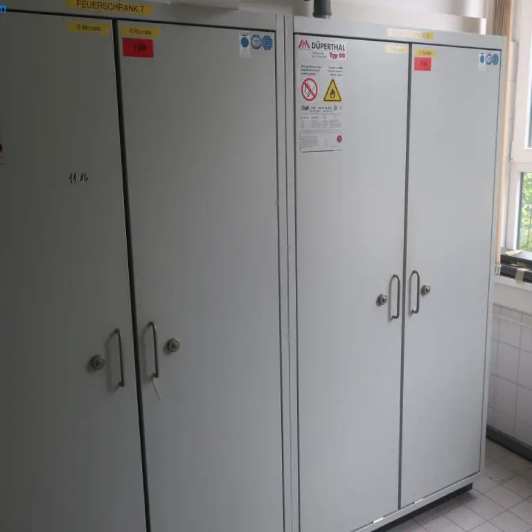 Szafa na materiały niebezpieczne (szafa przeciwpożarowa 8) Düperthal 90