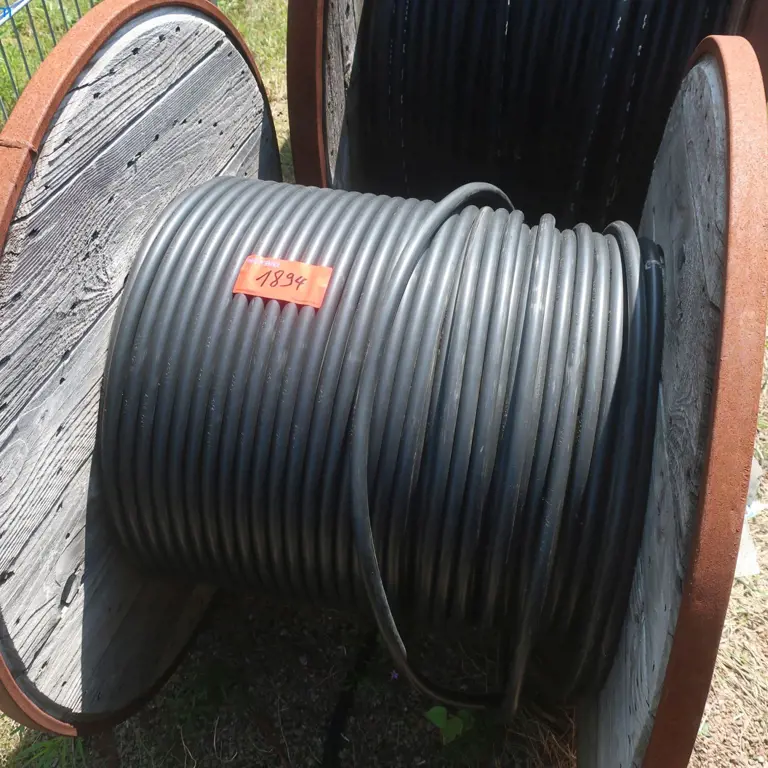 Niederspannungskabel  NYKY-J 7X2,5²RE