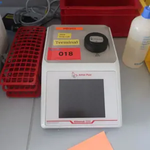 Refractómetro Anton Paar Abbemat 3200