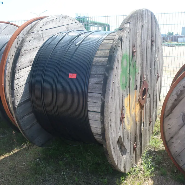 Daten-/Telefonkabel  A-DQ(ZN)b2YM2Y 1X8G62,5/125+4X8G50/125+1X8E9/125