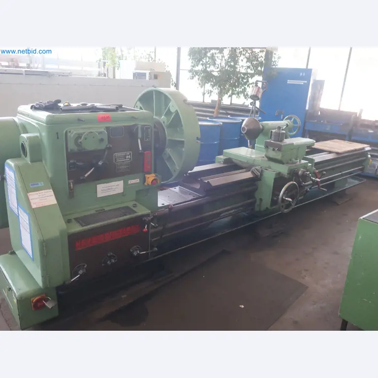 Installations pour la fabrication et le stockage de produits pétroliers ainsi que de produits d'alimentation et de produits finis pour la fabrication de lubrifiants-1