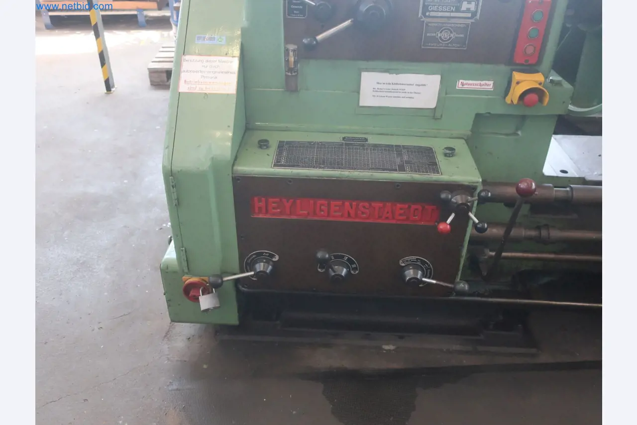 Installations pour la fabrication et le stockage de produits pétroliers ainsi que de produits d'alimentation et de produits finis pour la fabrication de lubrifiants-2