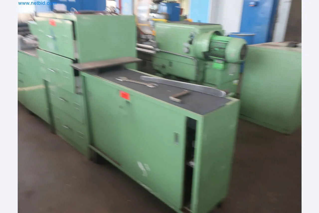 Installations pour la fabrication et le stockage de produits pétroliers ainsi que de produits d'alimentation et de produits finis pour la fabrication de lubrifiants-4