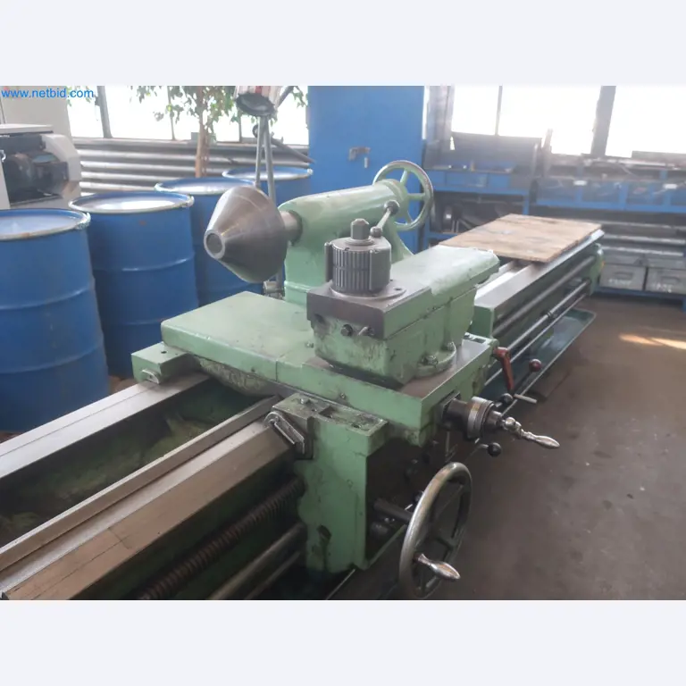 Installations pour la fabrication et le stockage de produits pétroliers ainsi que de produits d'alimentation et de produits finis pour la fabrication de lubrifiants-6