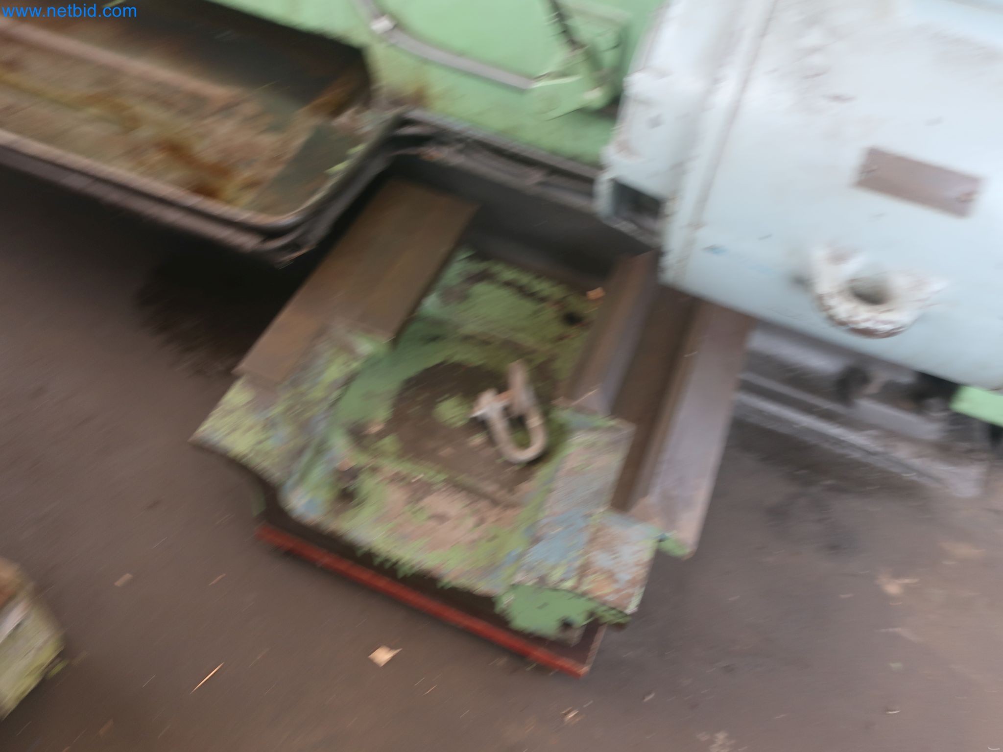 Závody na výrobu a skladování produktů z minerálních olejů, jakož i vstupů a hotových výrobků pro výrobu maziv.-7