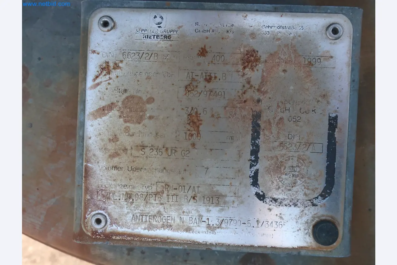 Installations pour la fabrication et le stockage de produits pétroliers ainsi que de produits d'alimentation et de produits finis pour la fabrication de lubrifiants-4