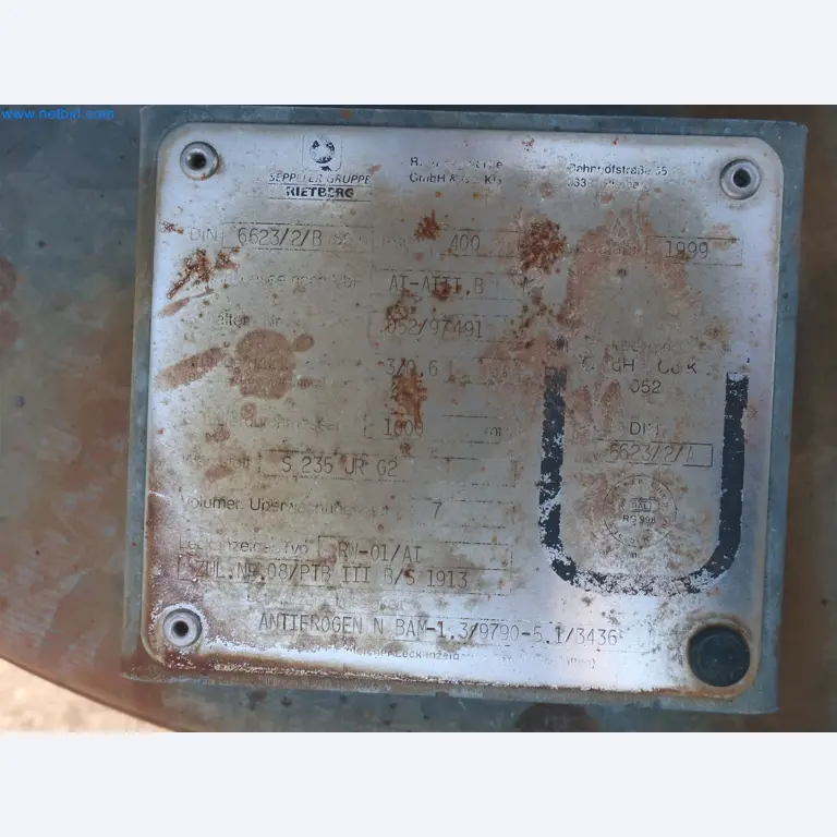 Installations pour la fabrication et le stockage de produits pétroliers ainsi que de produits d'alimentation et de produits finis pour la fabrication de lubrifiants-4