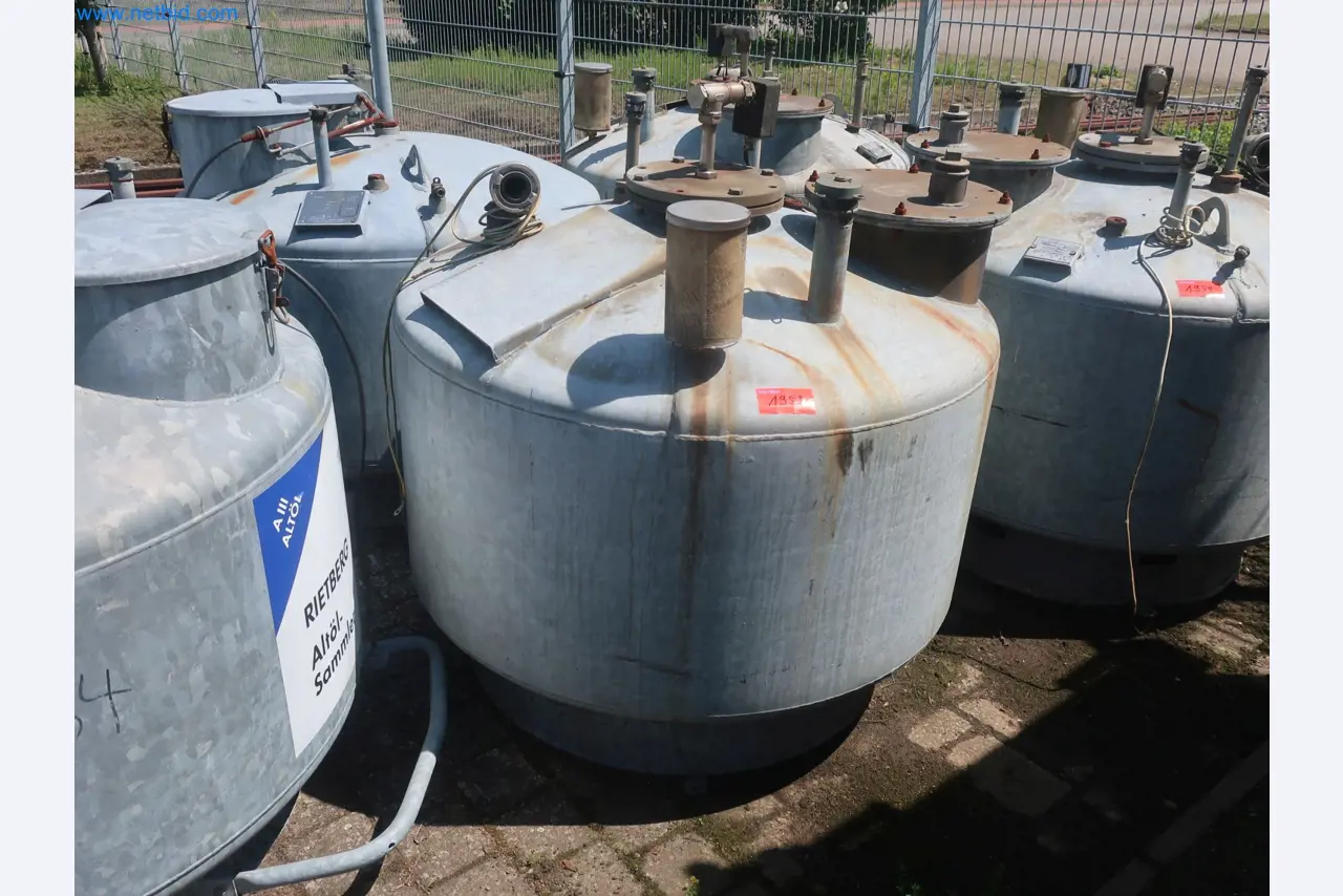 Installations pour la fabrication et le stockage de produits pétroliers ainsi que de produits d'alimentation et de produits finis pour la fabrication de lubrifiants-1