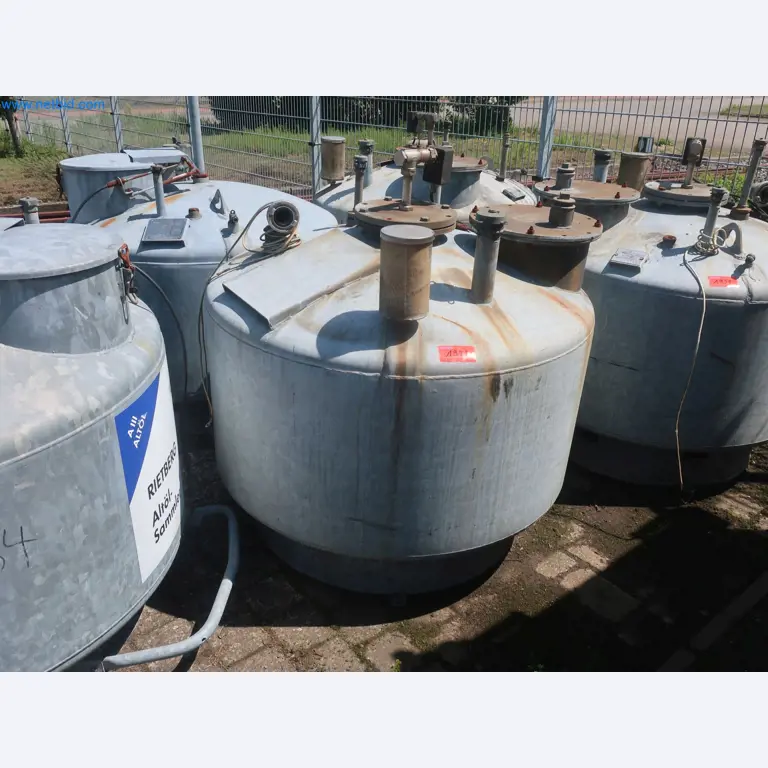 Installations pour la fabrication et le stockage de produits pétroliers ainsi que de produits d'alimentation et de produits finis pour la fabrication de lubrifiants-1