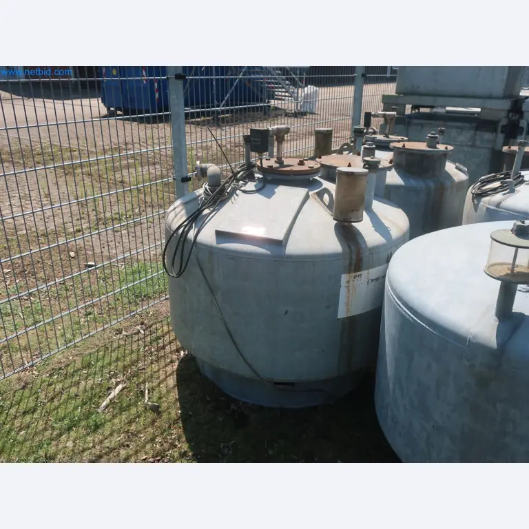 Plants for the production and storage of mineral oil products as well as input and finished products for the production of lubricants-1