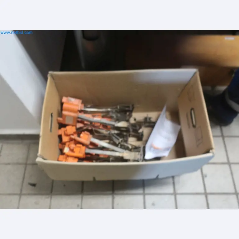 Závody na výrobu a skladování produktů z minerálních olejů, jakož i vstupů a hotových výrobků pro výrobu maziv.-1