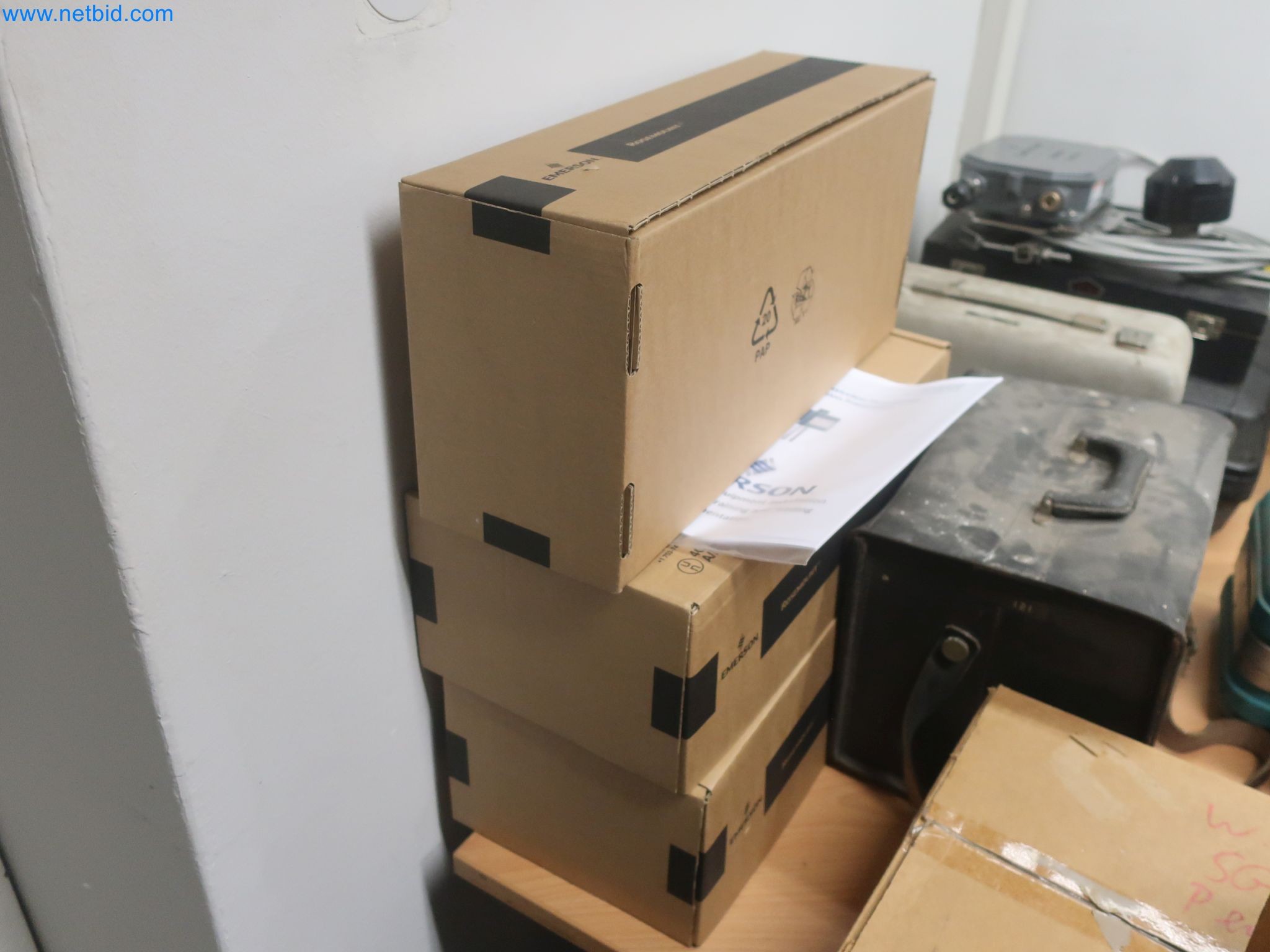 Závody na výrobu a skladování produktů z minerálních olejů, jakož i vstupů a hotových výrobků pro výrobu maziv.-2