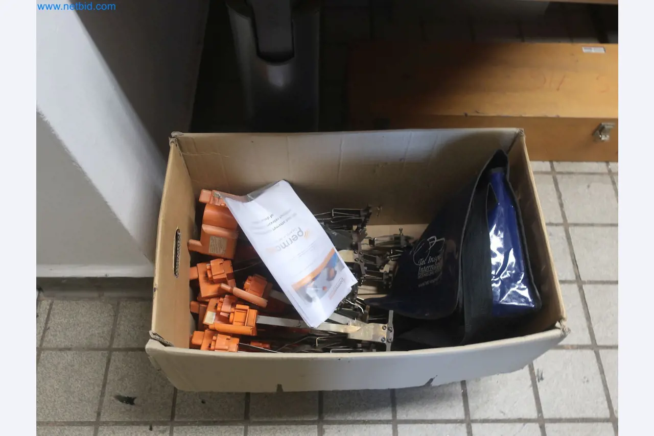 Závody na výrobu a skladování produktů z minerálních olejů, jakož i vstupů a hotových výrobků pro výrobu maziv.-6