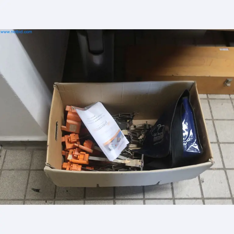 Závody na výrobu a skladování produktů z minerálních olejů, jakož i vstupů a hotových výrobků pro výrobu maziv.-6