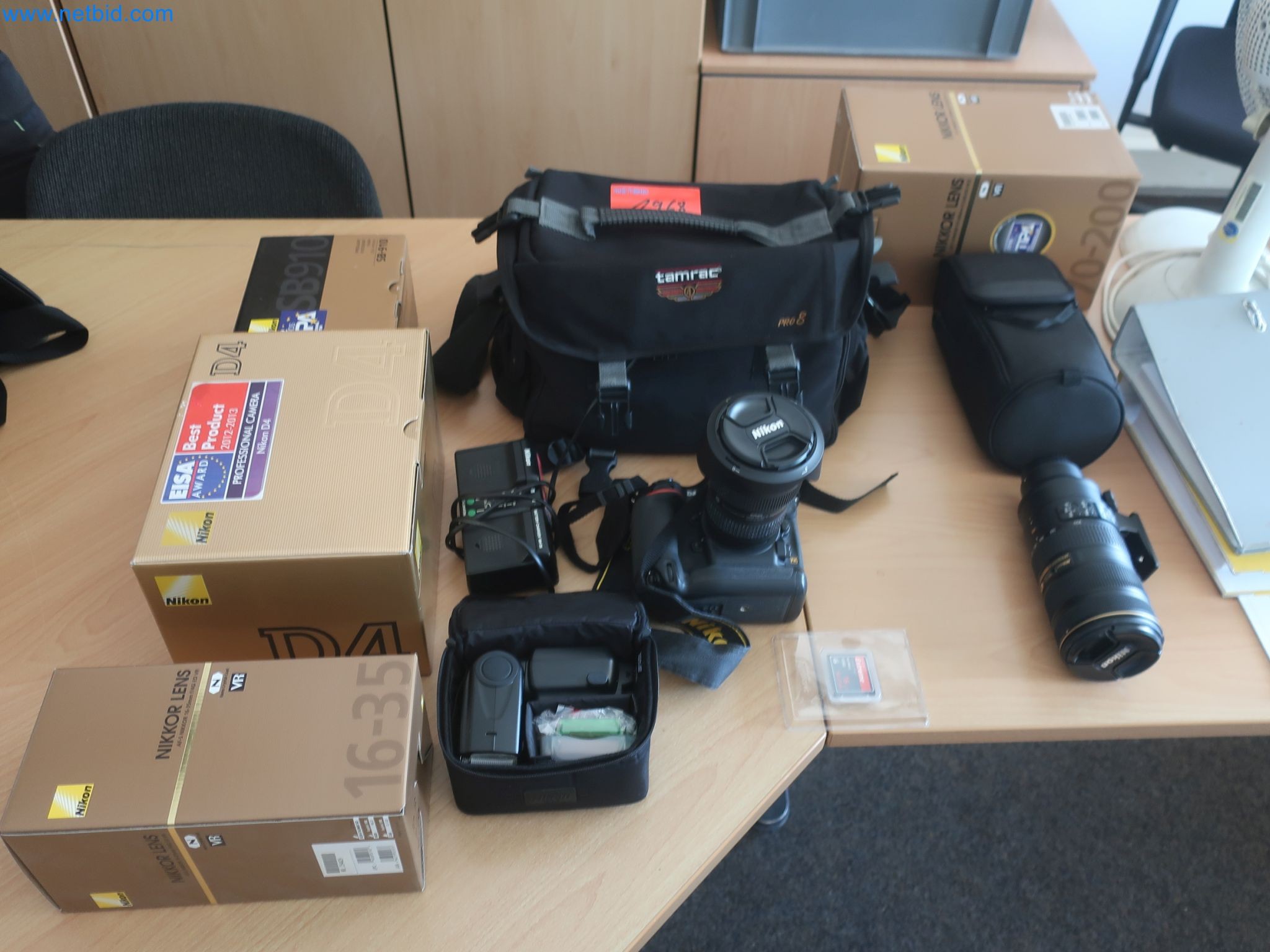 Magazinbestände, Rohöl-/Gas-Öl-/Einsatzpumpen sowie Betriebsausstattung einer Raffinerie-1