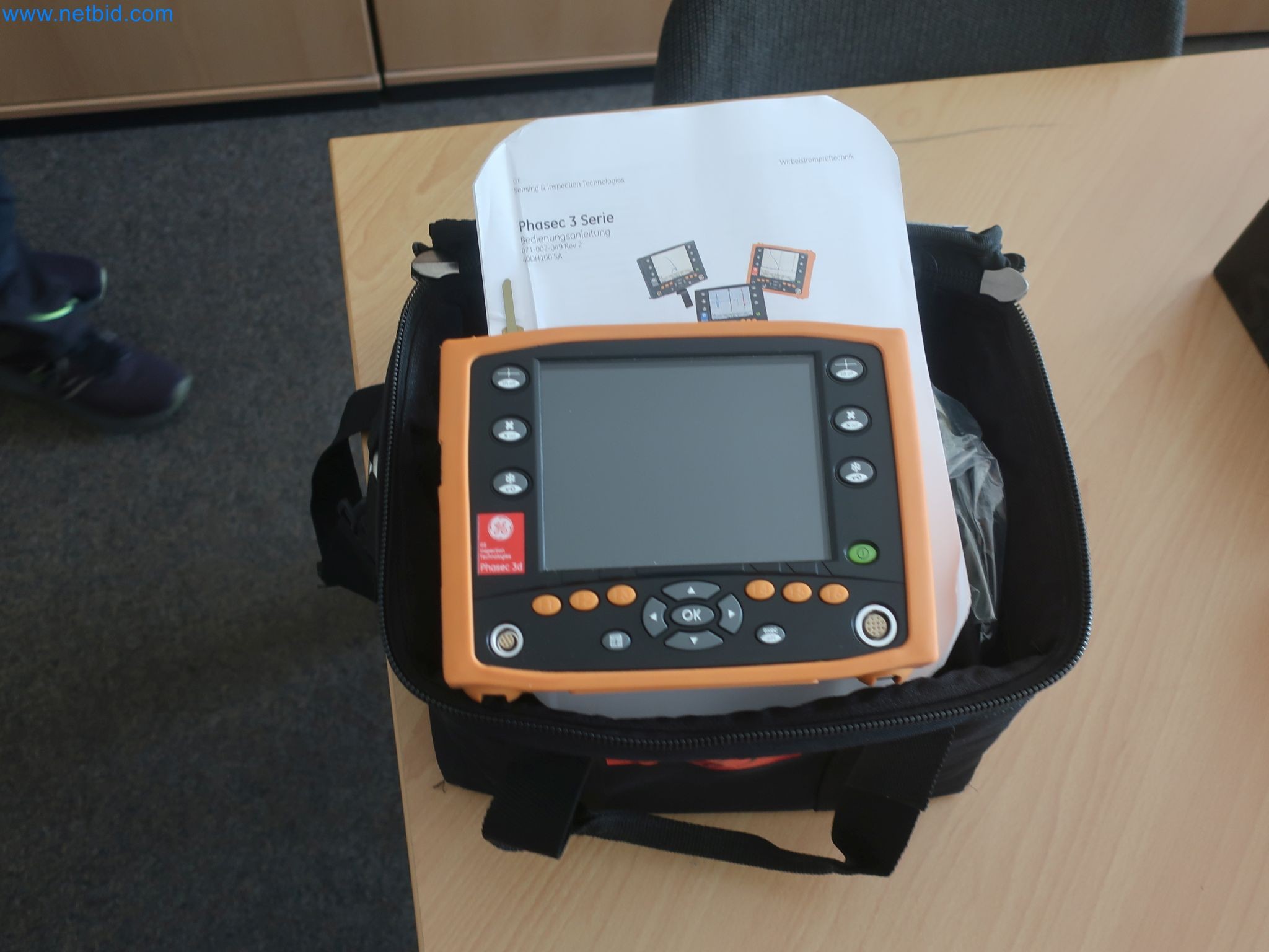 Magazinbestände, Rohöl-/Gas-Öl-/Einsatzpumpen sowie Betriebsausstattung einer Raffinerie-1