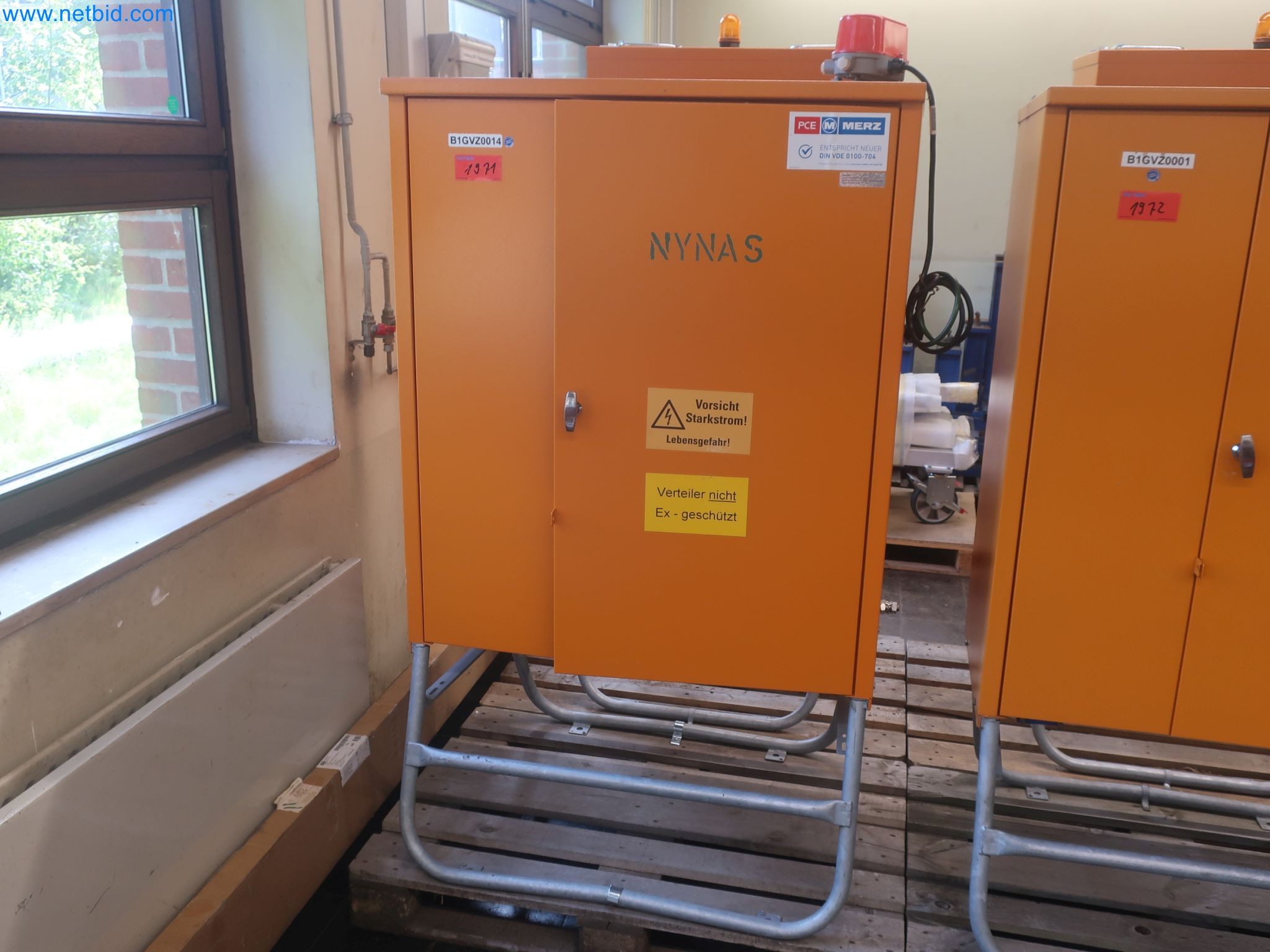 Závody na výrobu a skladování produktů z minerálních olejů, jakož i vstupů a hotových výrobků pro výrobu maziv.-1