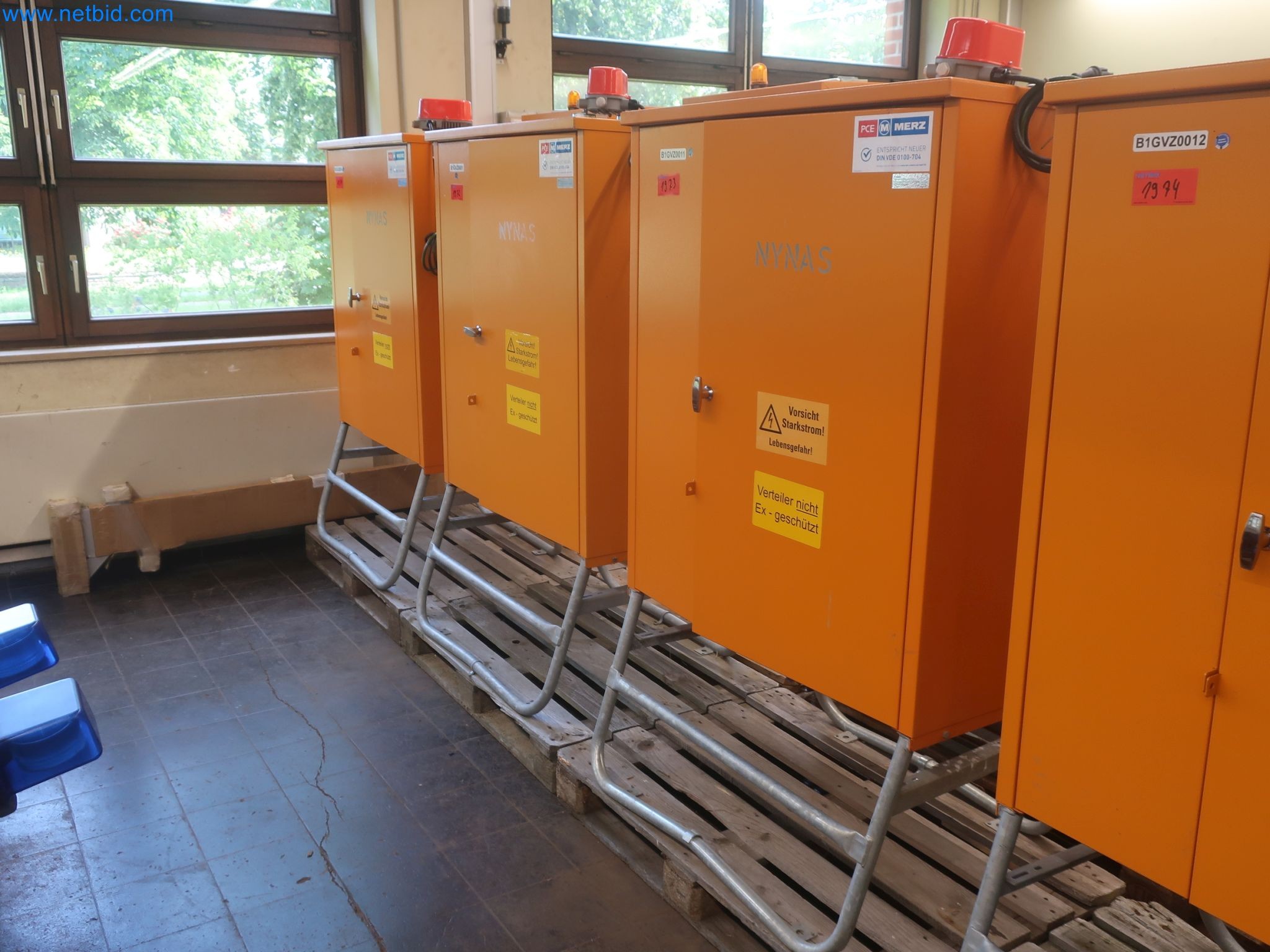 Závody na výrobu a skladování produktů z minerálních olejů, jakož i vstupů a hotových výrobků pro výrobu maziv.-1