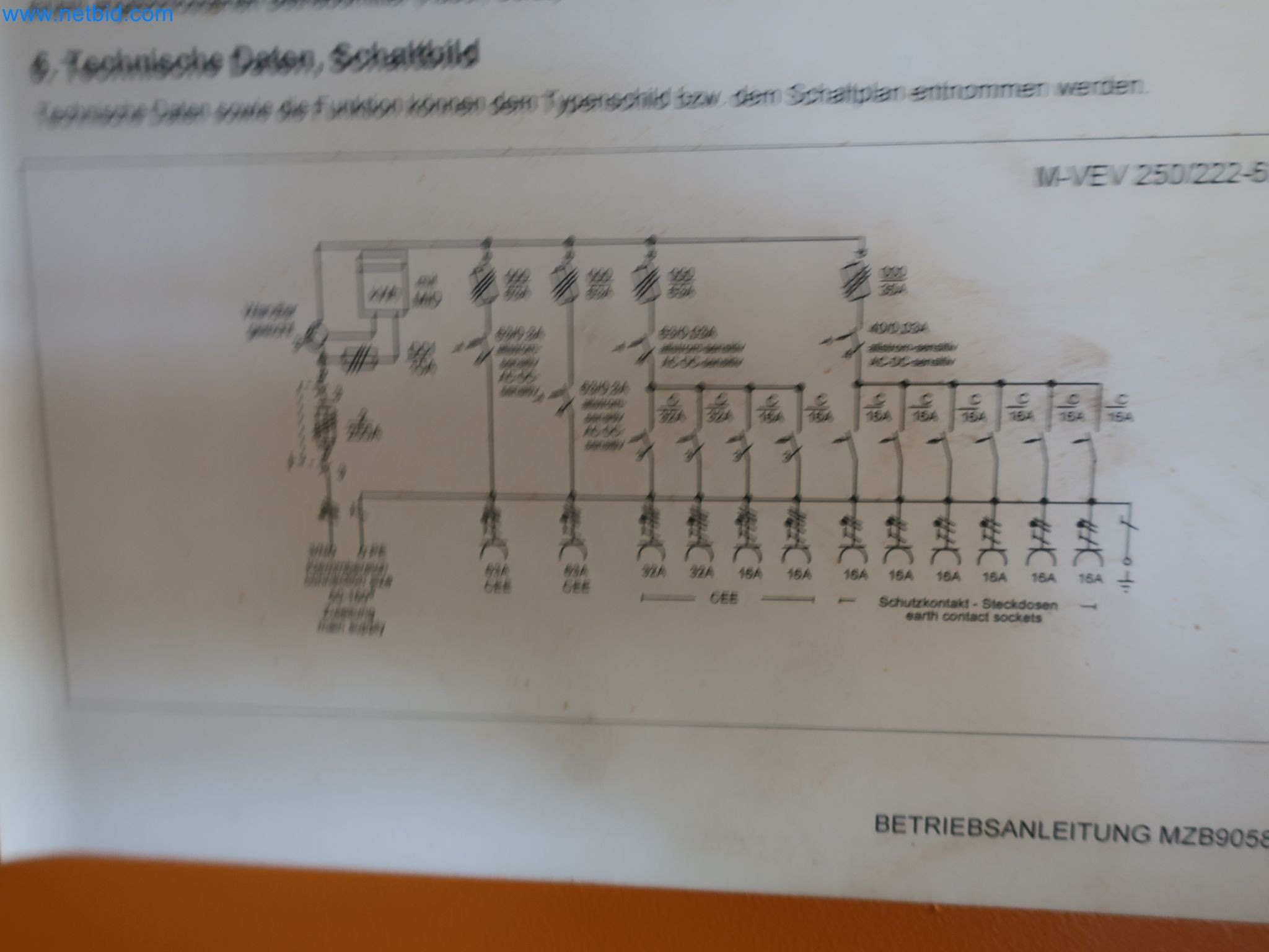 Magazinbestände, Rohöl-/Gas-Öl-/Einsatzpumpen sowie Betriebsausstattung einer Raffinerie-4
