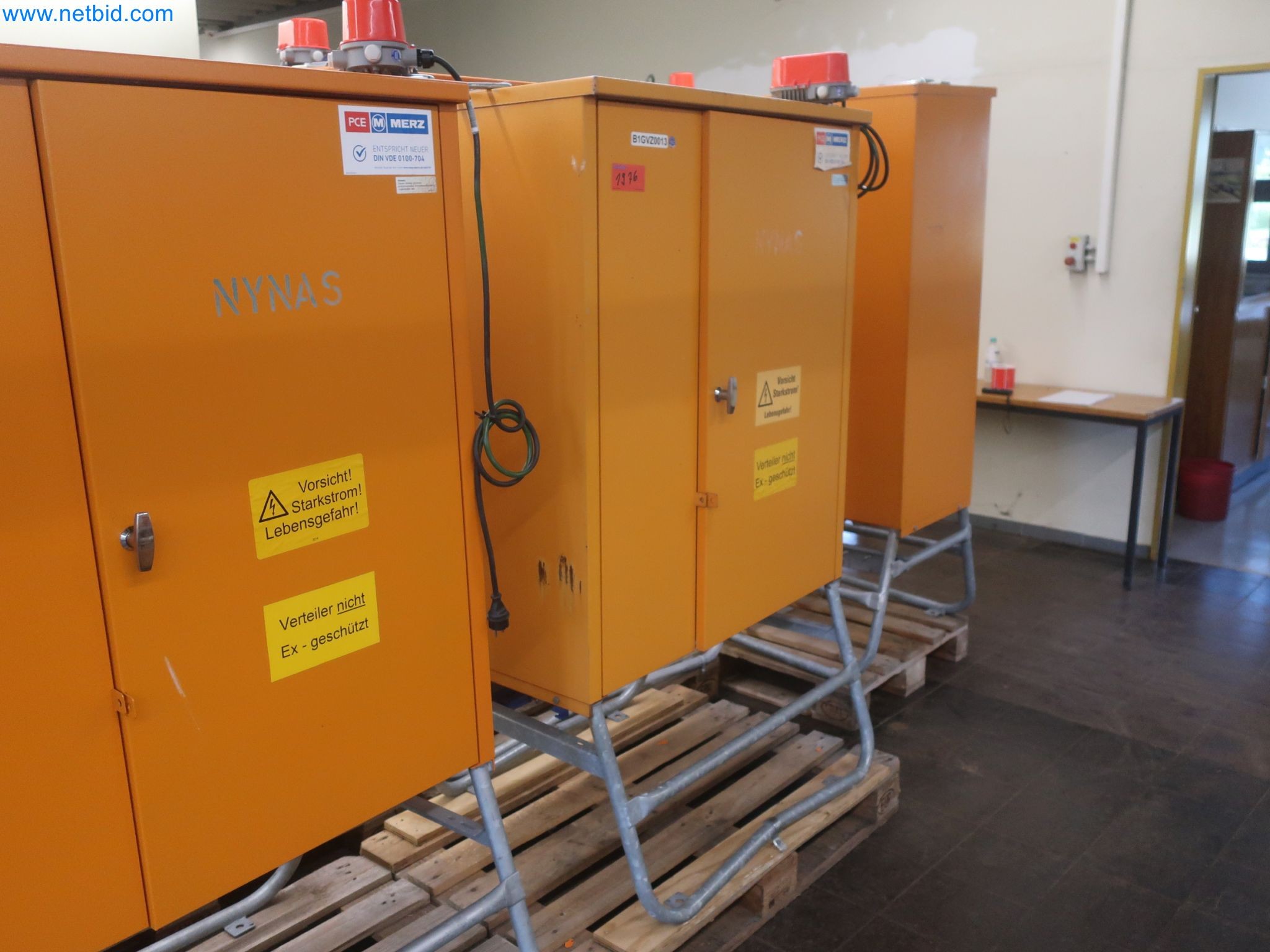 Závody na výrobu a skladování produktů z minerálních olejů, jakož i vstupů a hotových výrobků pro výrobu maziv.-1