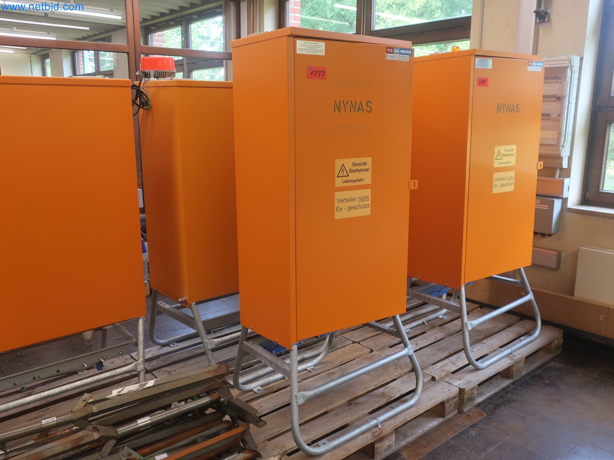 Závody na výrobu a skladování produktů z minerálních olejů, jakož i vstupů a hotových výrobků pro výrobu maziv.-1