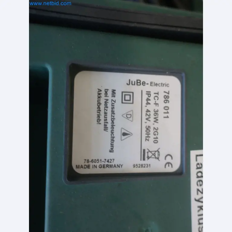 Závody na výrobu a skladování produktů z minerálních olejů, jakož i vstupů a hotových výrobků pro výrobu maziv.-12