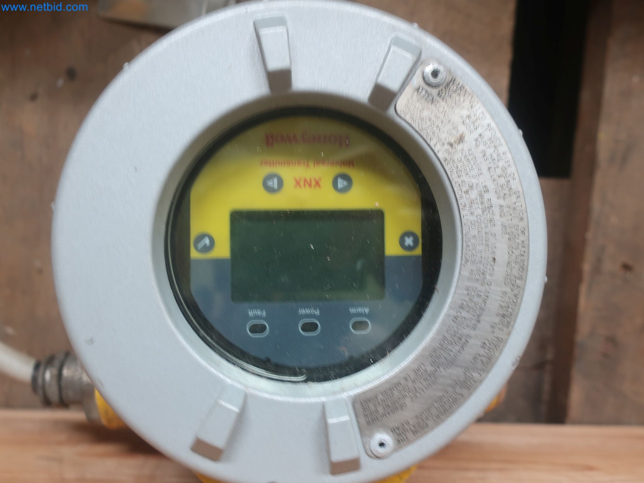 Magazinbestände, Rohöl-/Gas-Öl-/Einsatzpumpen sowie Betriebsausstattung einer Raffinerie-2