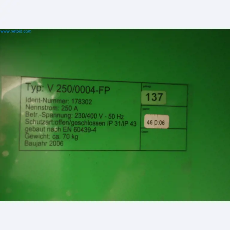 Installations pour la fabrication et le stockage de produits pétroliers ainsi que de produits d'alimentation et de produits finis pour la fabrication de lubrifiants-3