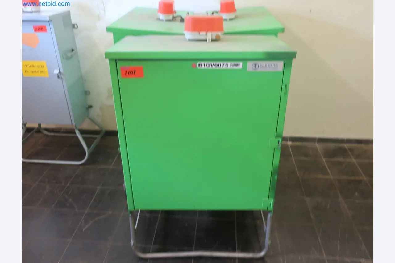 Installations pour la fabrication et le stockage de produits pétroliers ainsi que de produits d'alimentation et de produits finis pour la fabrication de lubrifiants-1