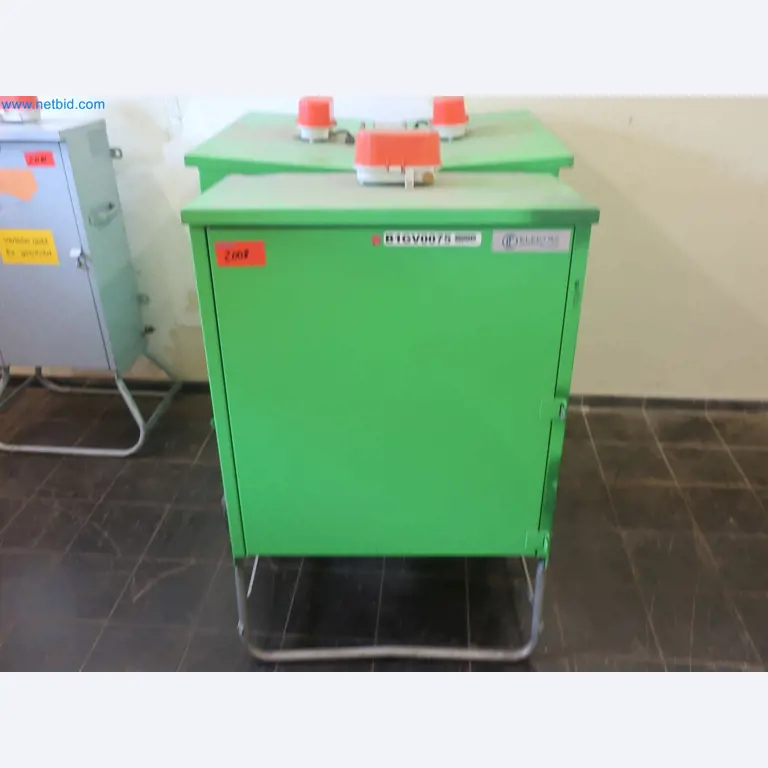 Installations pour la fabrication et le stockage de produits pétroliers ainsi que de produits d'alimentation et de produits finis pour la fabrication de lubrifiants-1