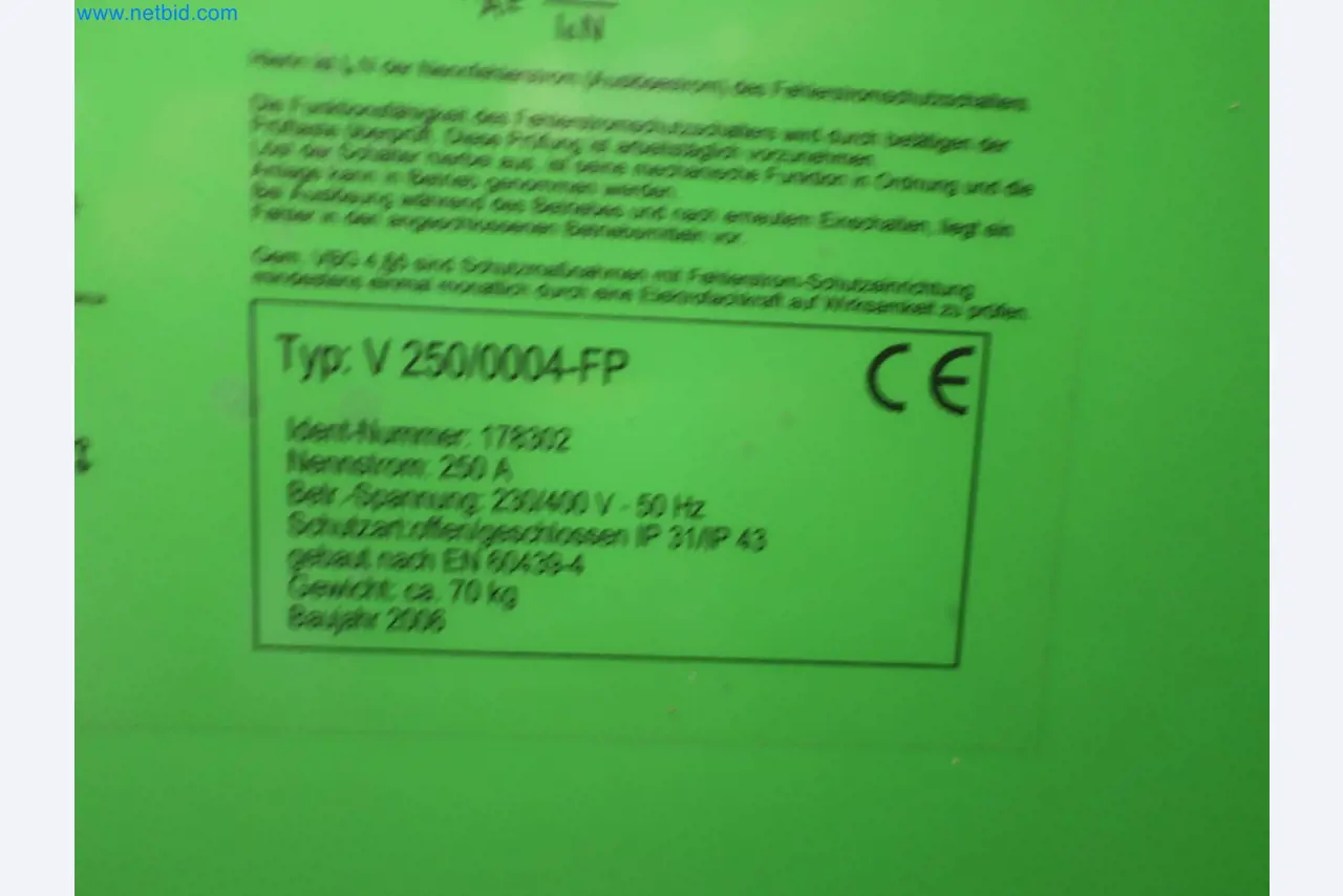Installations pour la fabrication et le stockage de produits pétroliers ainsi que de produits d'alimentation et de produits finis pour la fabrication de lubrifiants-3