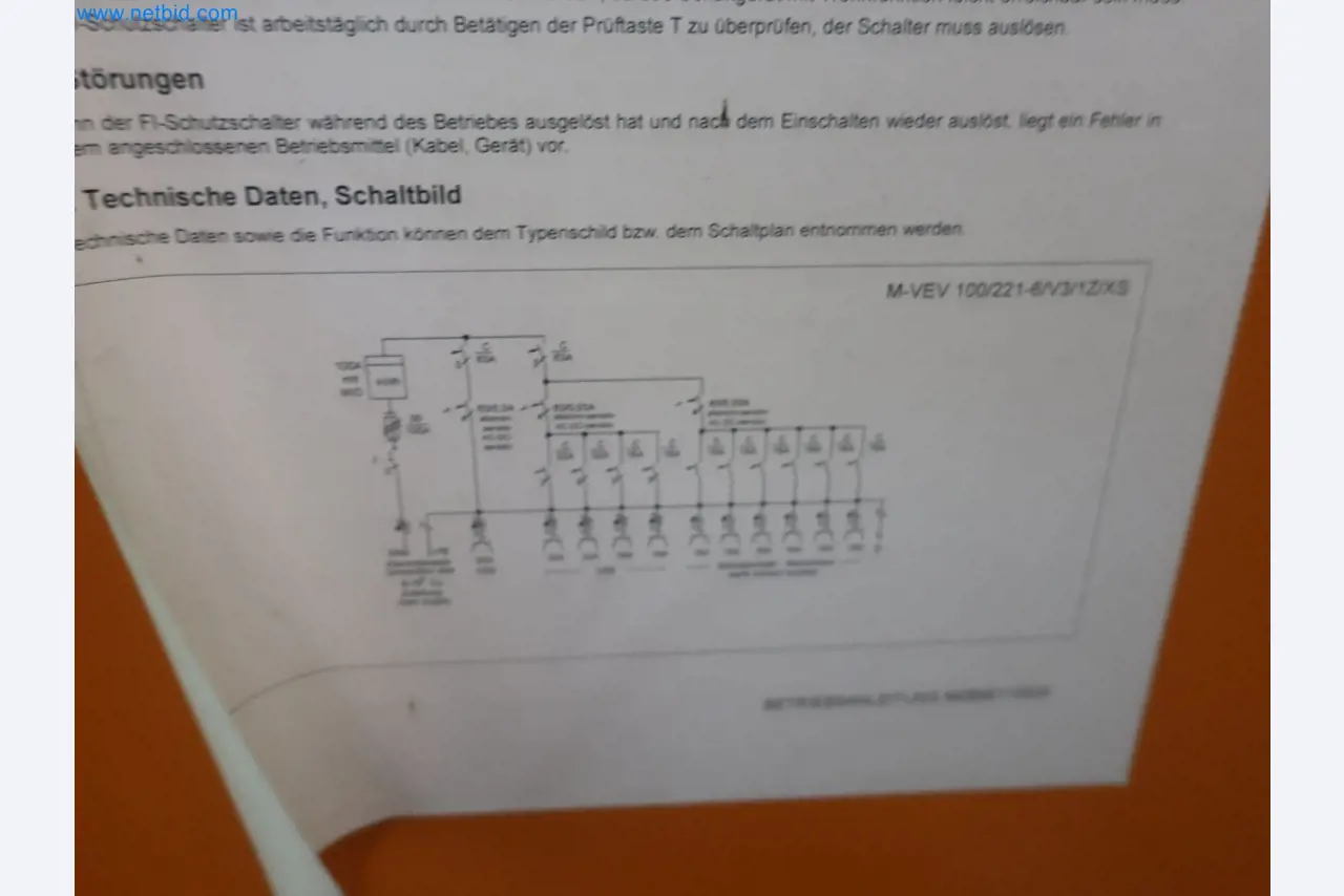 Plantas de producción y almacenamiento de productos derivados del petróleo, así como de insumos y productos acabados para la fabricación de lubricantes.-3