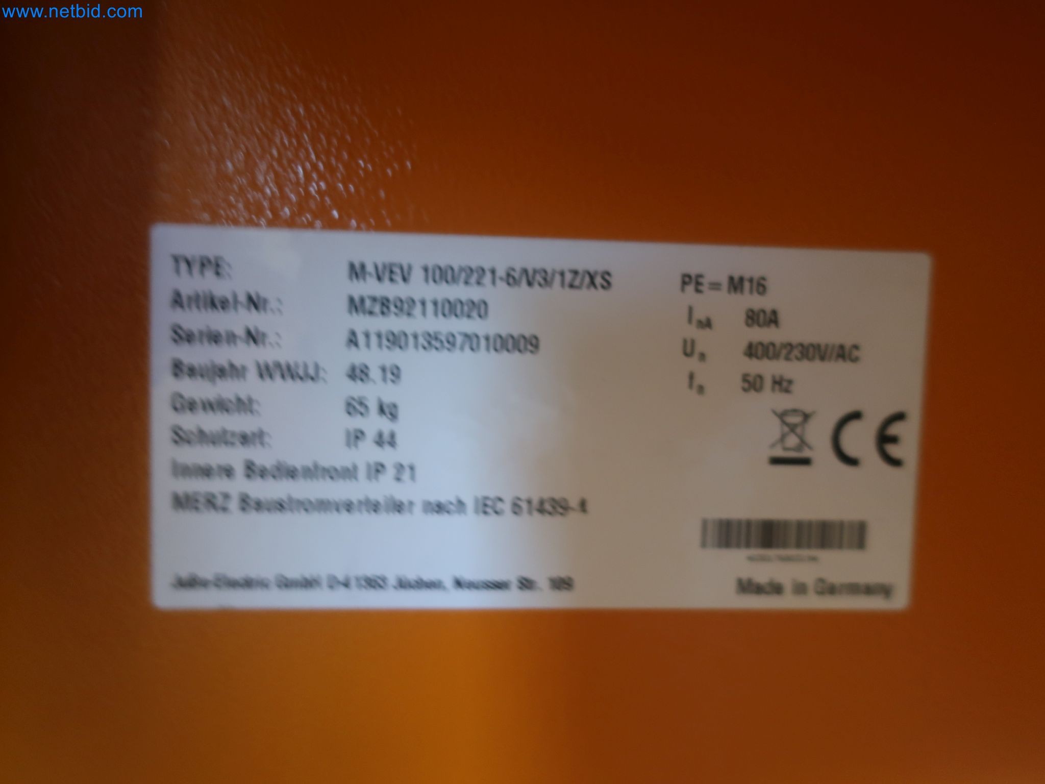 Závody na výrobu a skladování produktů z minerálních olejů, jakož i vstupů a hotových výrobků pro výrobu maziv.-3