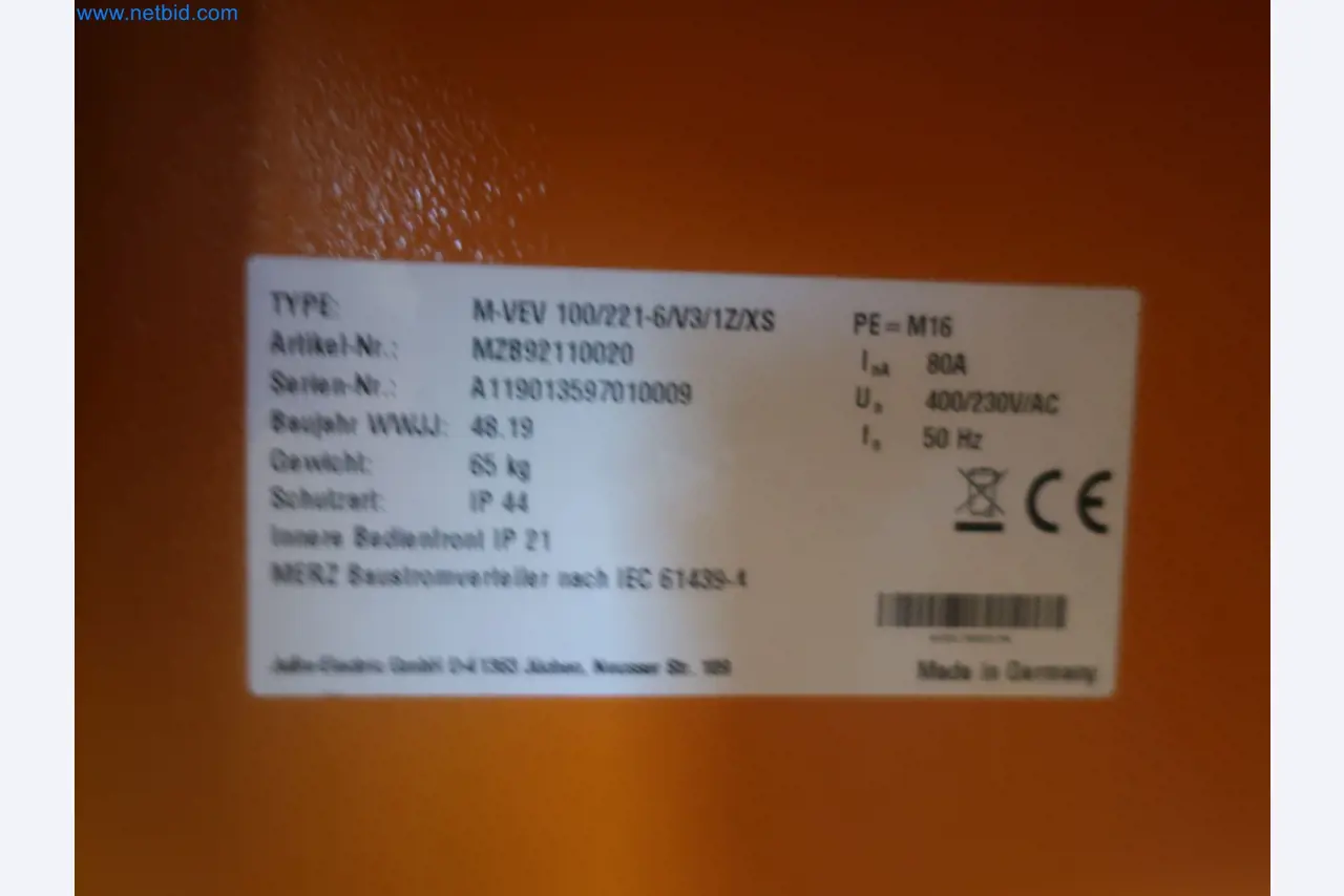 Zakłady produkcji i magazynowania mineralnych produktów olejowych, jak również surowców i produktów gotowych do produkcji smarów.-3