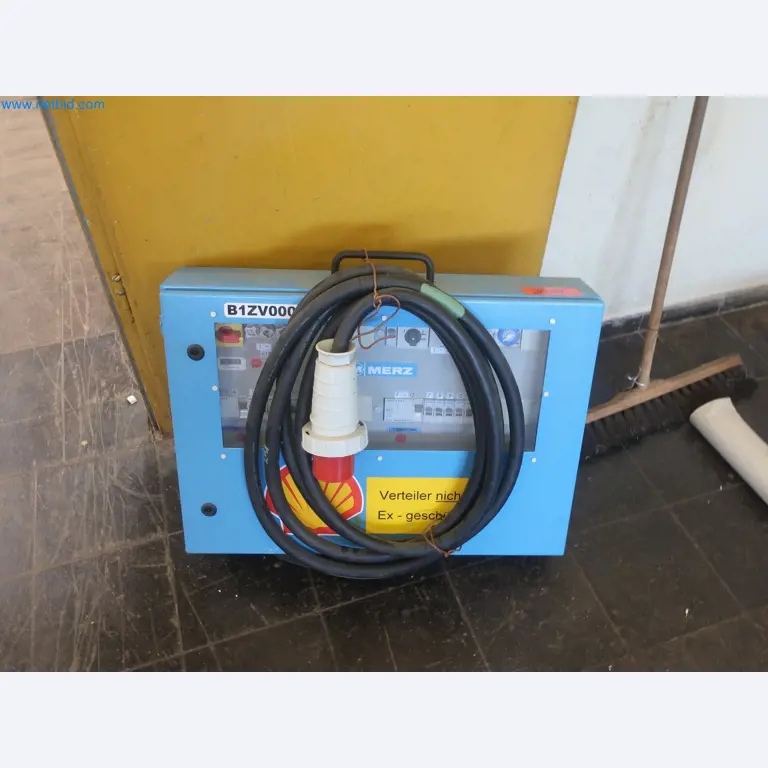 Zakłady produkcji i magazynowania mineralnych produktów olejowych, jak również surowców i produktów gotowych do produkcji smarów.-1