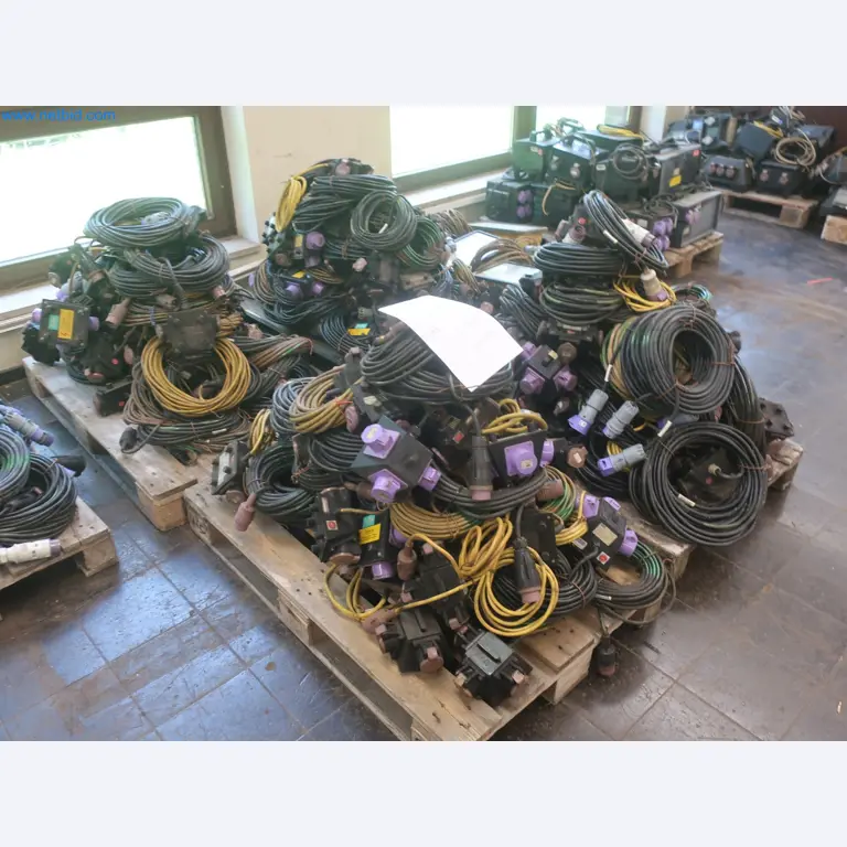 Závody na výrobu a skladování produktů z minerálních olejů, jakož i vstupů a hotových výrobků pro výrobu maziv.-11