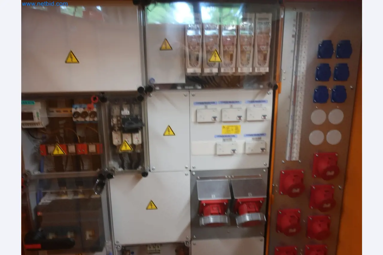 Zakłady produkcji i magazynowania mineralnych produktów olejowych, jak również surowców i produktów gotowych do produkcji smarów.-2