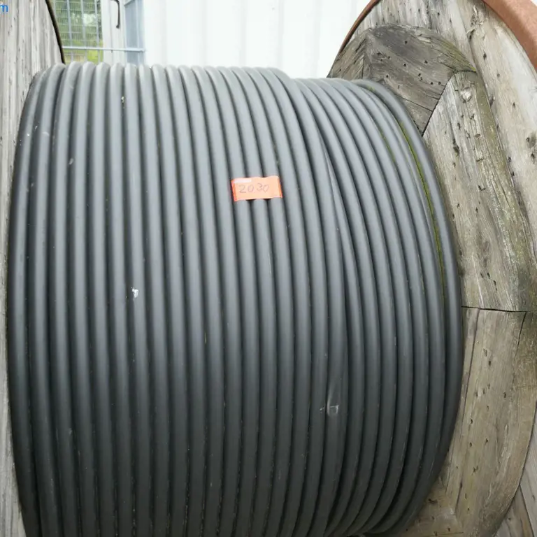 Niederspannungskabel  NYKY-J 4x35² SM