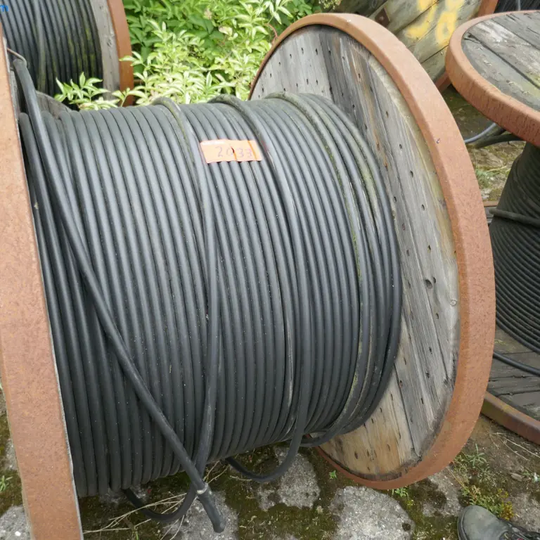 Niederspannungskabel  NYKY-J 4x2,5² RE