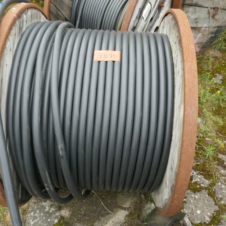 Niederspannungskabel  NYKY-J 4x16² RE