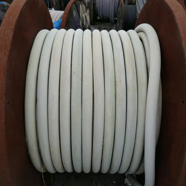 Niederspannungskabel  NssHÖU-J 3X95 / 50²