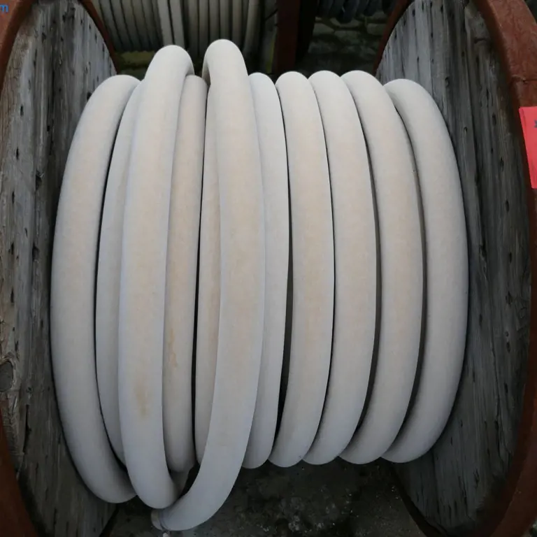 Niederspannungskabel  NssHÖU-J 3X95 / 50²