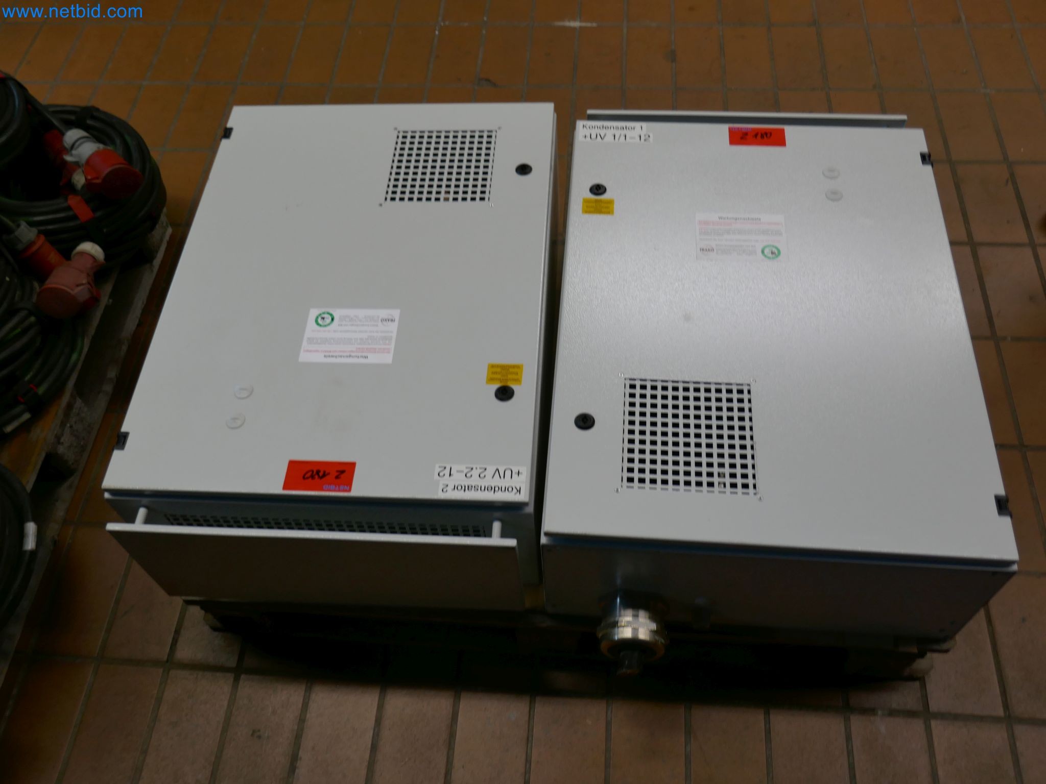 Magazinbestände, Rohöl-/Gas-Öl-/Einsatzpumpen sowie Betriebsausstattung einer Raffinerie-1