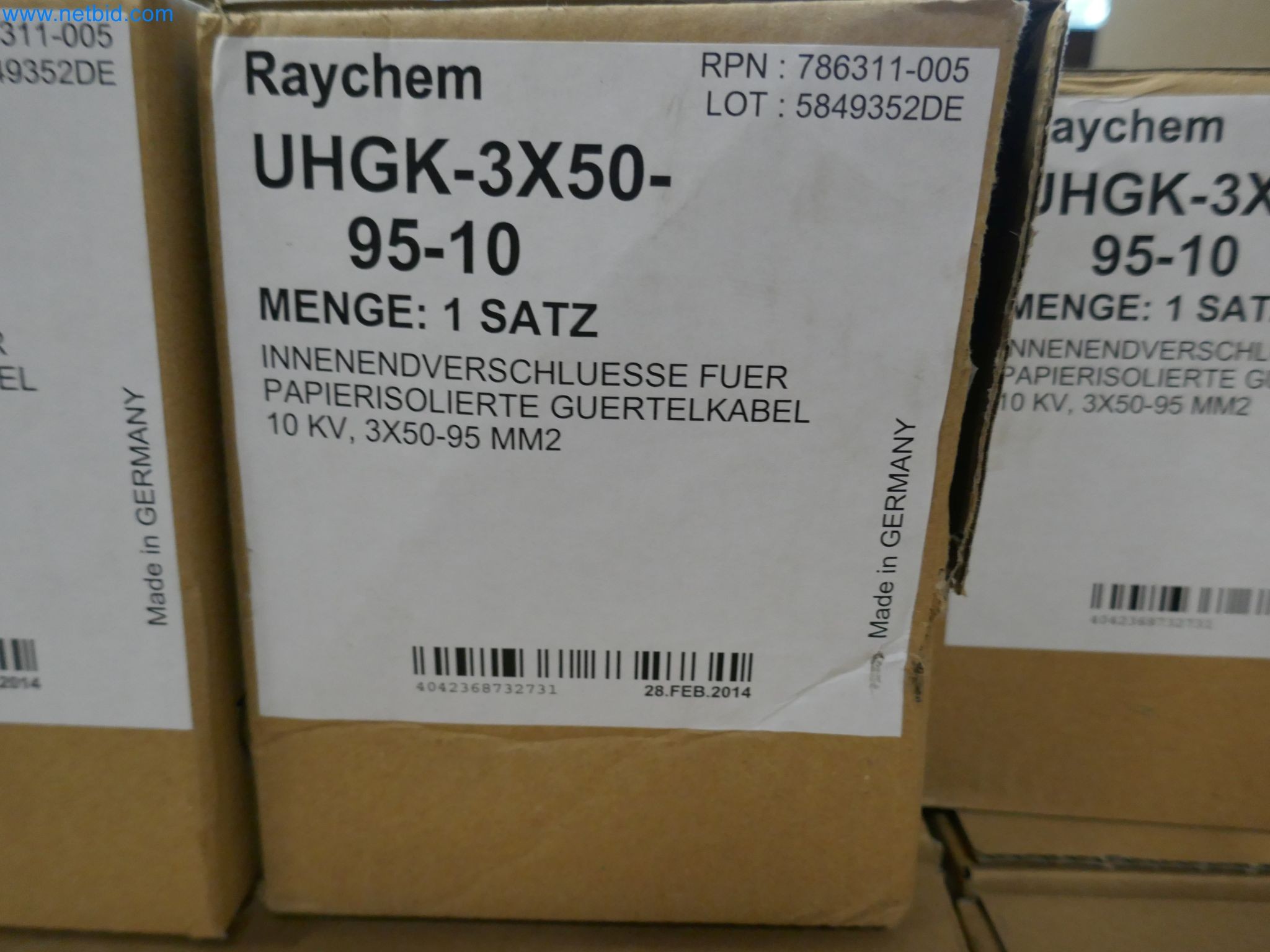 Magazinbestände, Rohöl-/Gas-Öl-/Einsatzpumpen sowie Betriebsausstattung einer Raffinerie-2