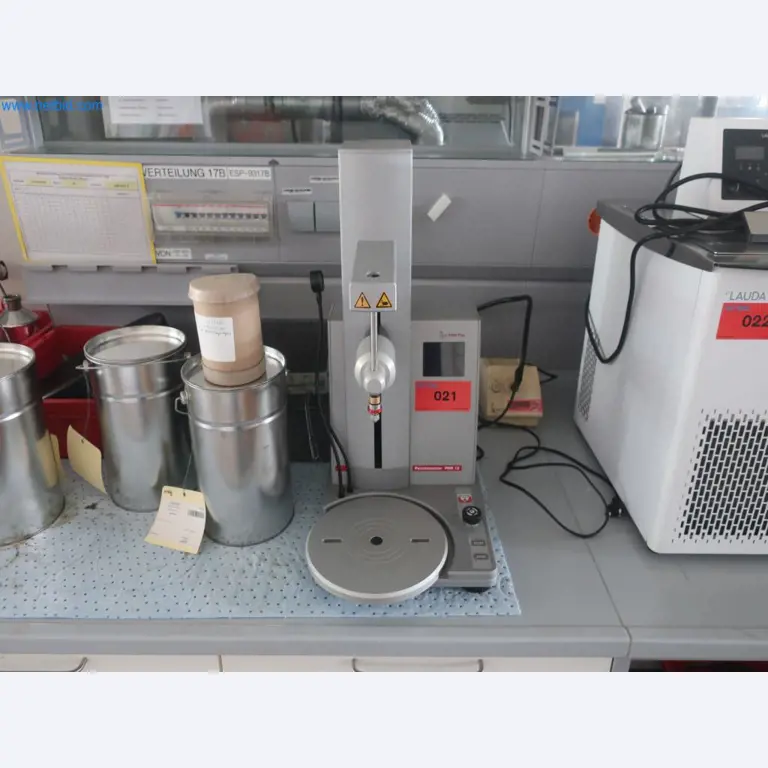 Plants for the production and storage of mineral oil products as well as input and finished products for the production of lubricants-1