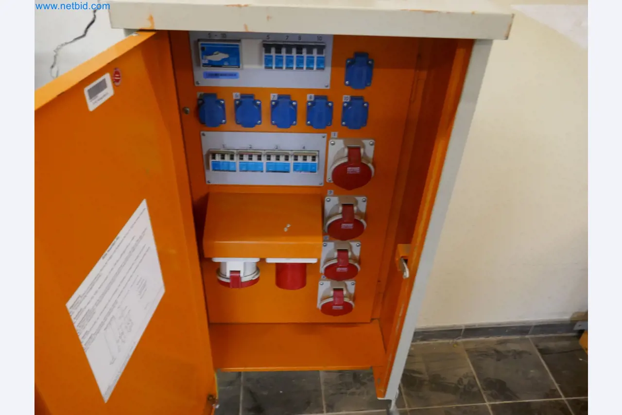 Installations pour la fabrication et le stockage de produits pétroliers ainsi que de produits d'alimentation et de produits finis pour la fabrication de lubrifiants-2