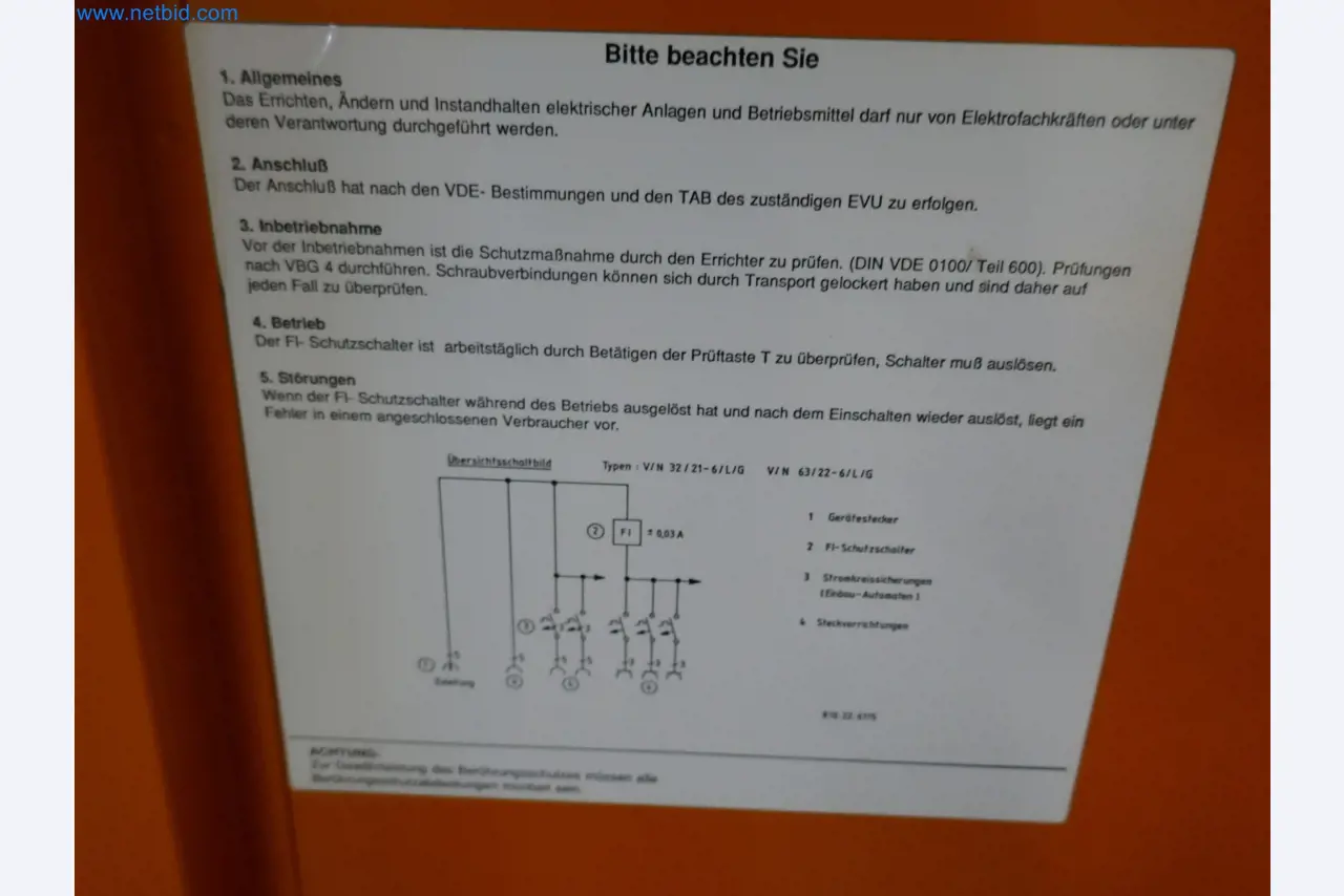 Installations pour la fabrication et le stockage de produits pétroliers ainsi que de produits d'alimentation et de produits finis pour la fabrication de lubrifiants-3