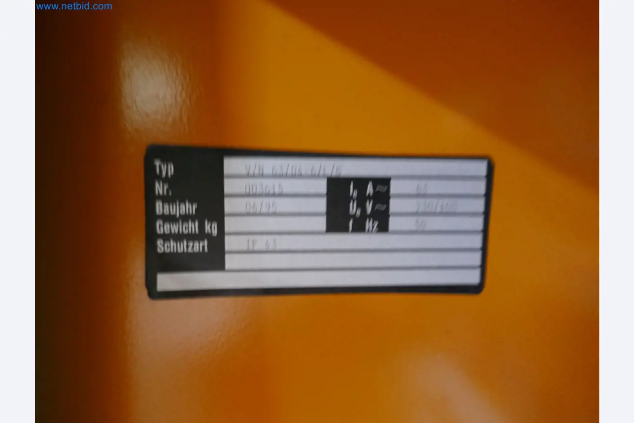 Installations pour la fabrication et le stockage de produits pétroliers ainsi que de produits d'alimentation et de produits finis pour la fabrication de lubrifiants-4